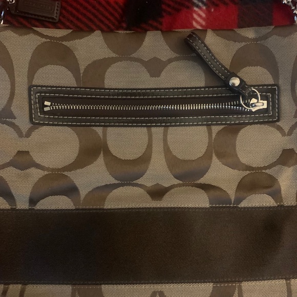 Coach crossbody - Picture 2 of 2